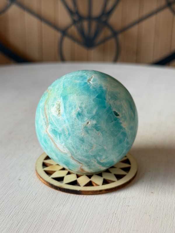 Sphère en aragonite bleue (0.162kg)