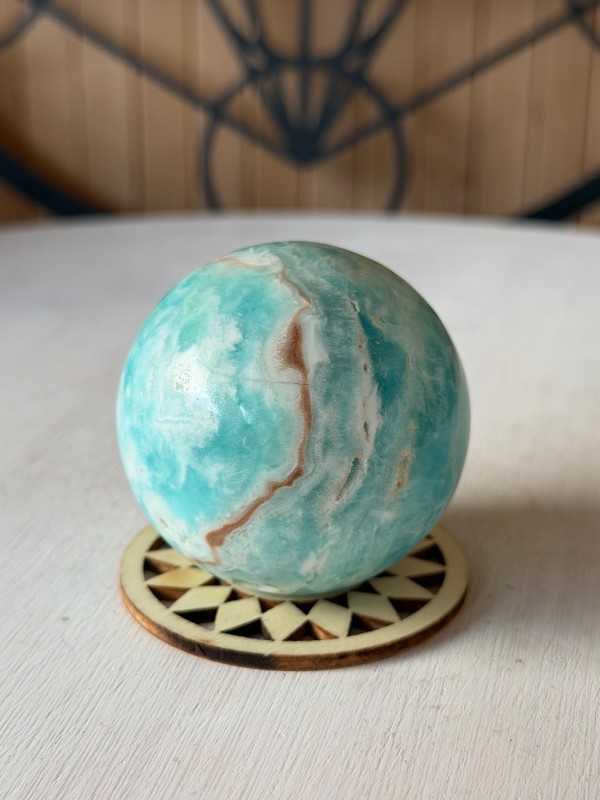 Sphère en aragonite bleue (0.162kg)