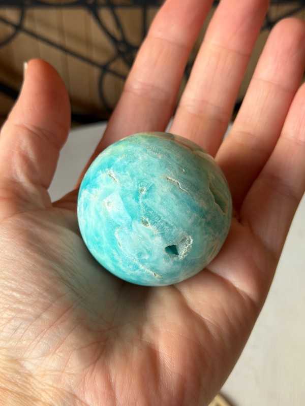 Sphère en aragonite bleue (0.162kg)
