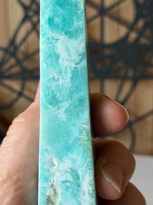 Pointe en aragonite bleue (0.175kg)