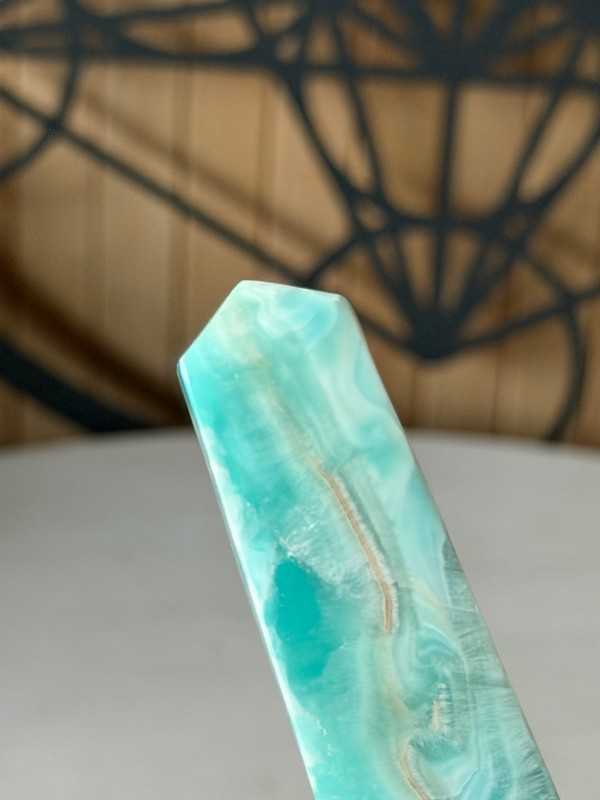 Pointe en aragonite bleue (0.175kg)