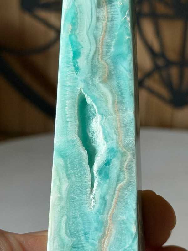 Pointe en aragonite bleue (0.175kg)