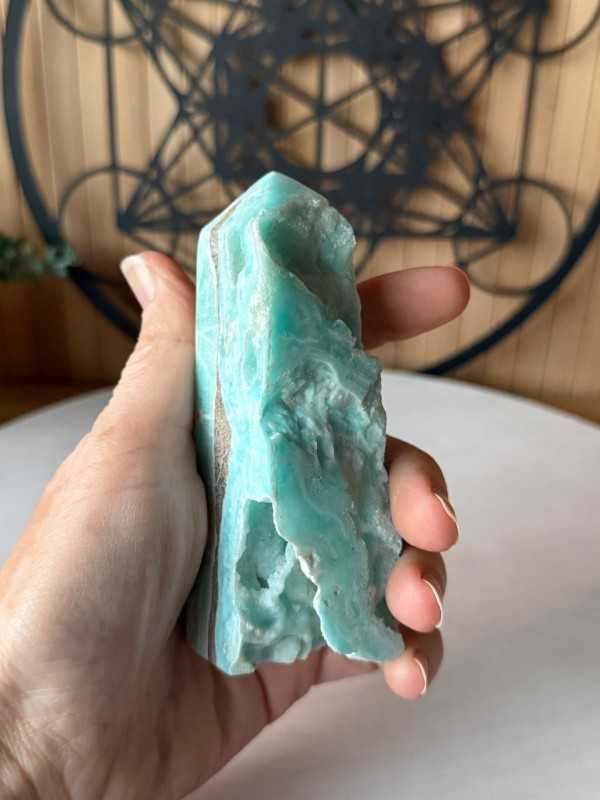 Pointe en aragonite bleue (0.242kg)