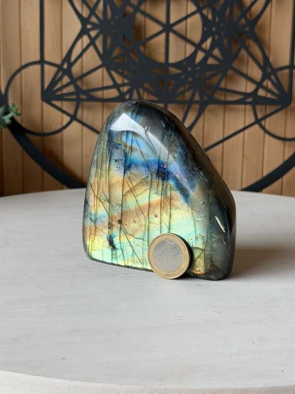 Labradorite (0.454kg)