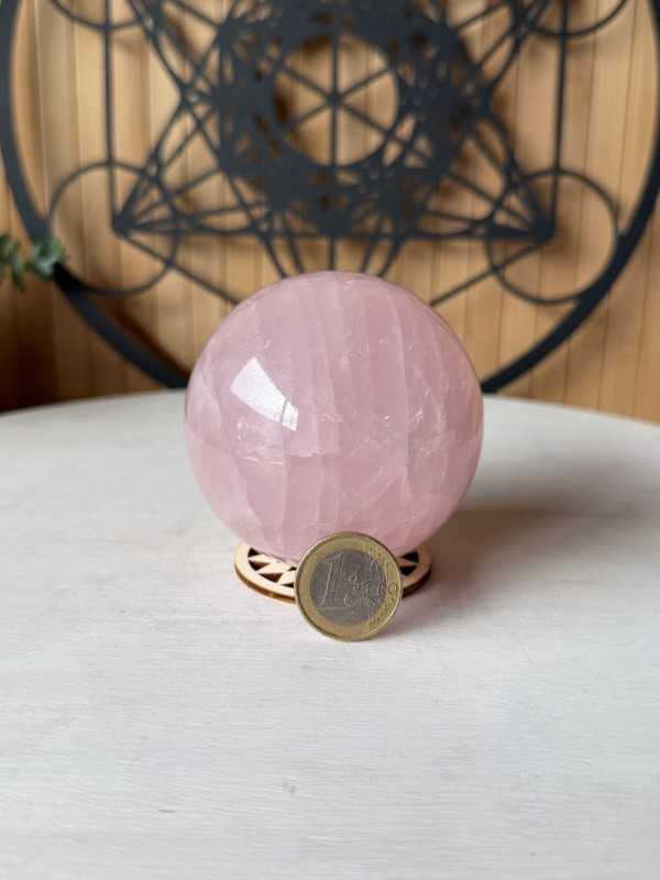 Sphère en quartz rose (0.52kg)