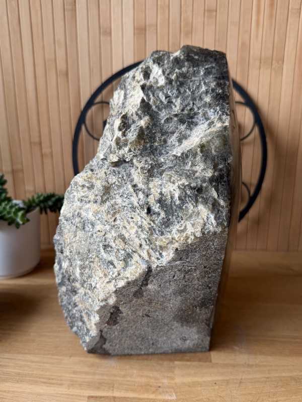 Labradorite (14.8kg)