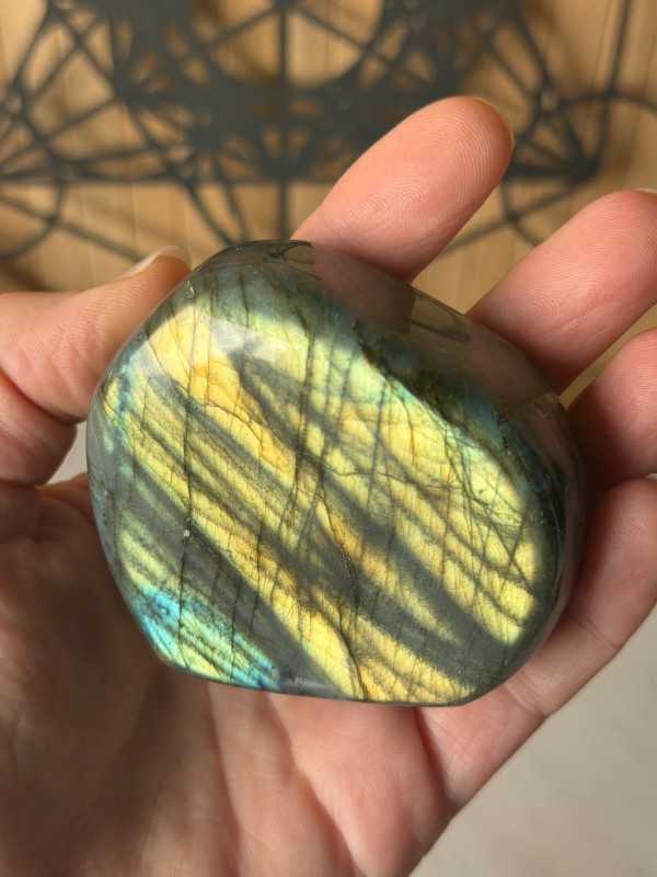 Labradorite (0.233kg)