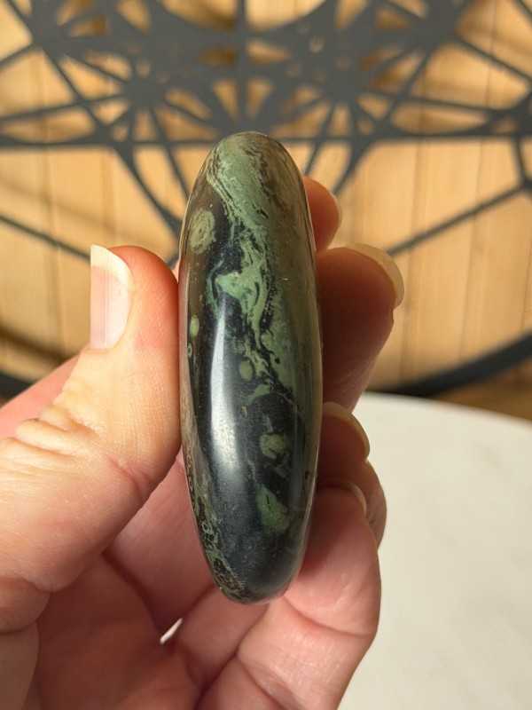 Galet en jaspe kambaba (0.087kg)