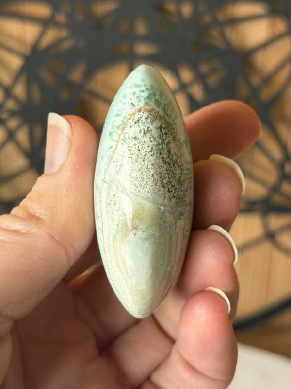 Galet en aragonite bleue (0.06kg)