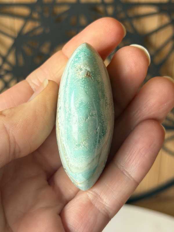 Galet en aragonite bleue (0.06kg)