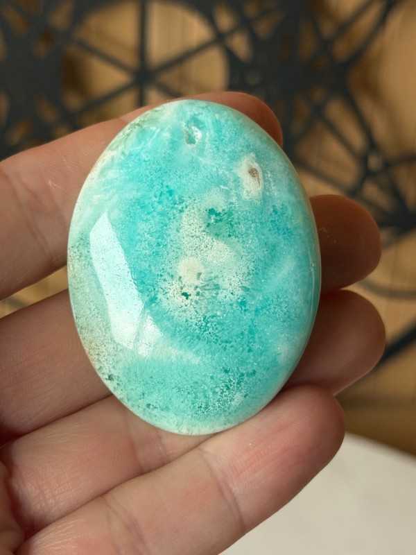 Galet en aragonite bleue (0.046kg)