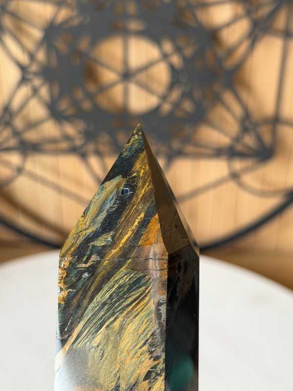 Pointe en œil de tigre (0.577kg)