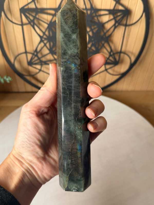 Pointe en labradorite (0.39kg)