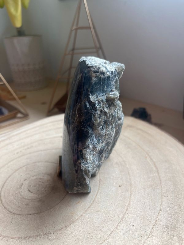 Labradorite une face polie (1,31 Kg)