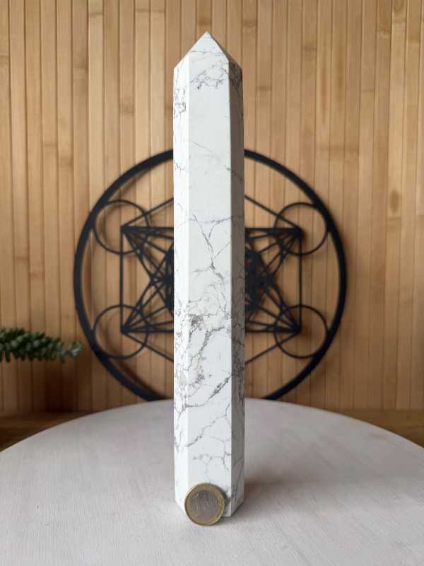 Pointe en Howlite (0.796kg)