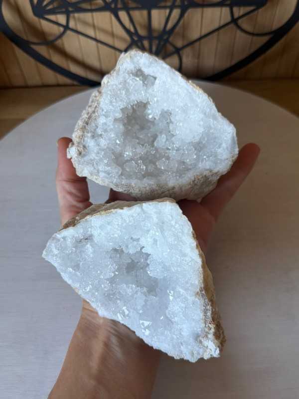 Géode de quartz (0.96kg)