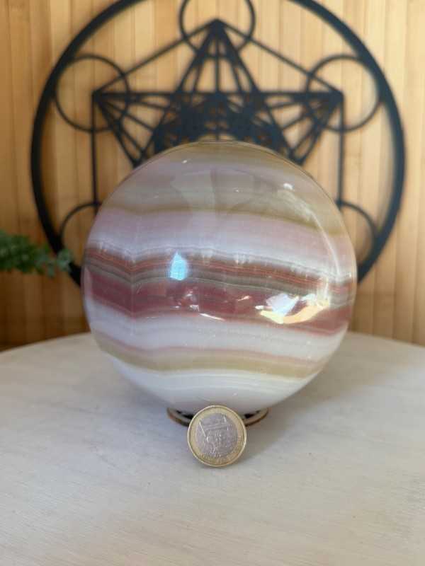 Sphère en aragonite rubanée (2.83kg)