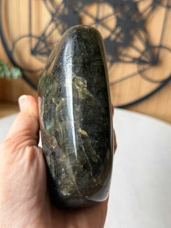 Labradorite (0.875kg)