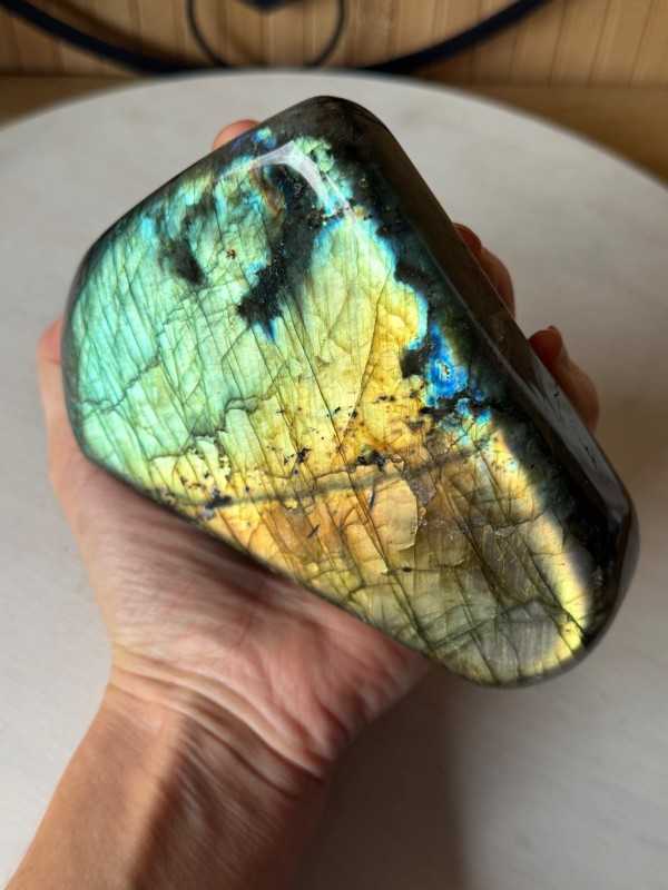 Labradorite (0.875kg)