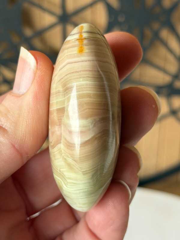 Galet aragonite (0.068kg)