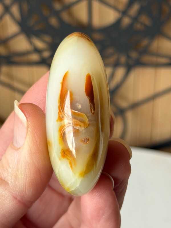 Galet calcite (0.065kg)