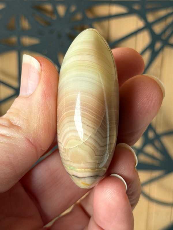 Galet aragonite (0.063kg)