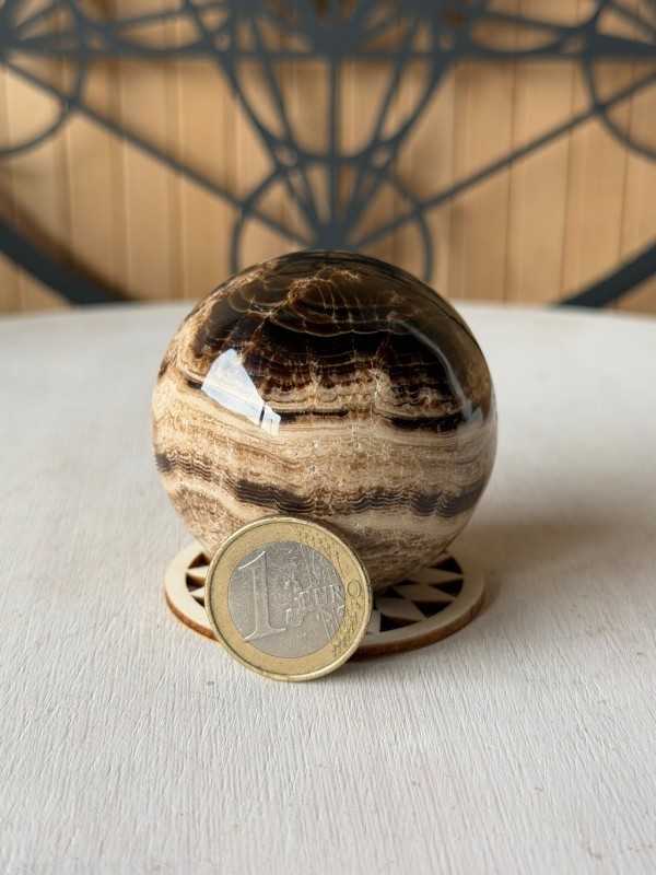 Sphère en aragonite (0.19kg)