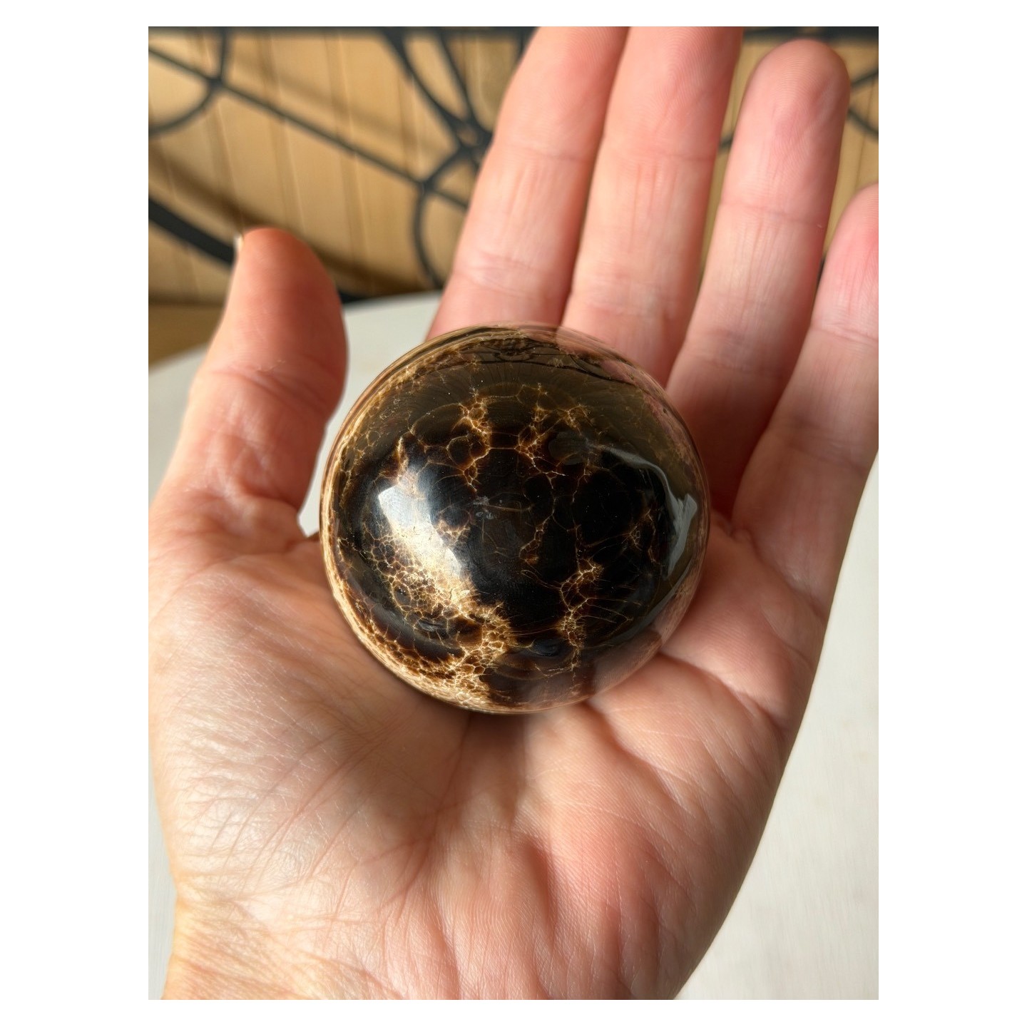 Sphère en aragonite (0.19kg)