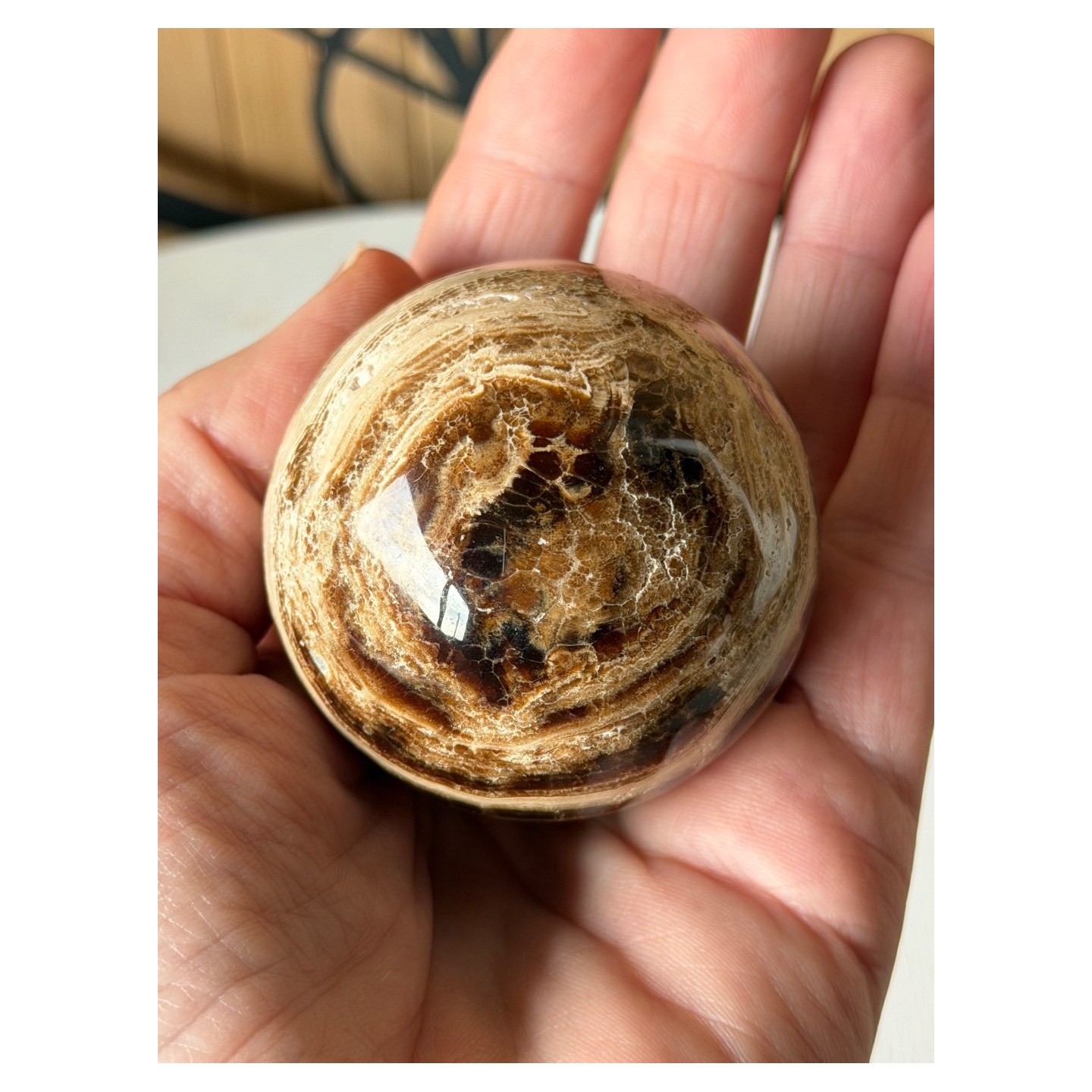 Sphère en aragonite (0.19kg)