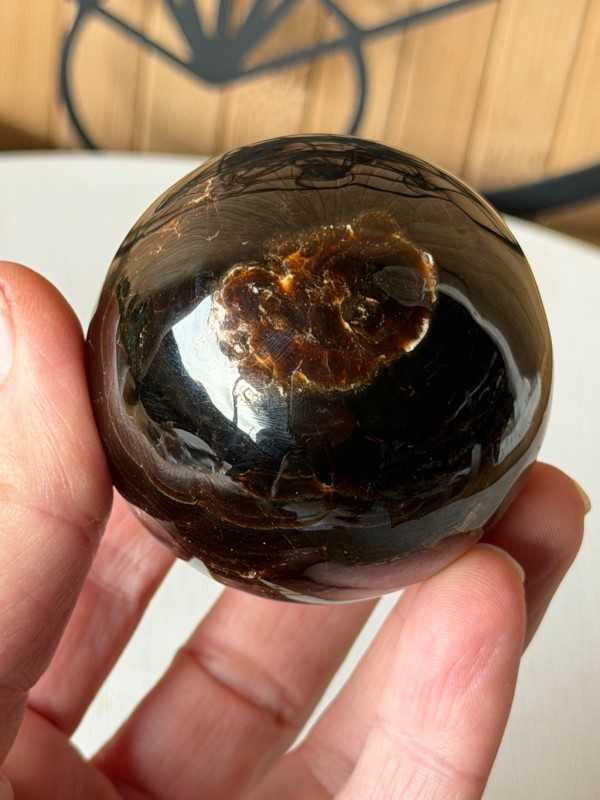 Sphère en aragonite (0.205kg)