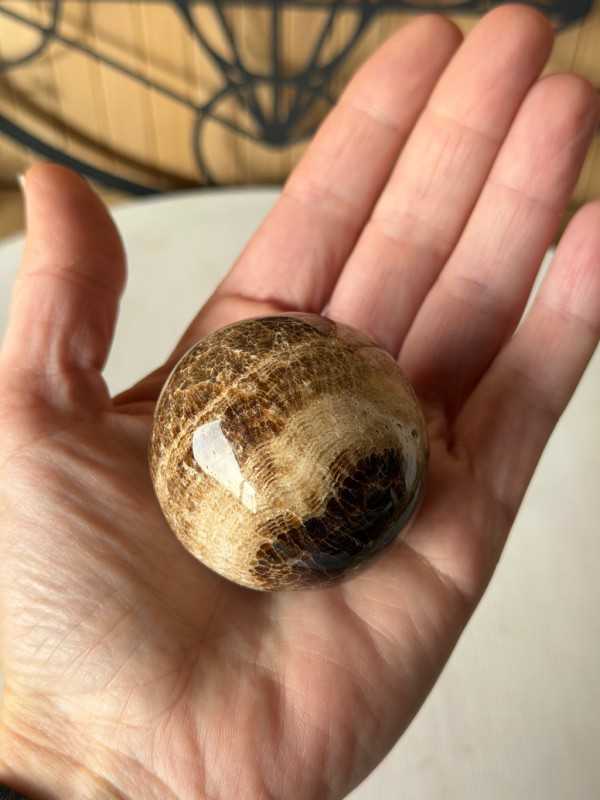 Sphère en aragonite (0.153kg)
