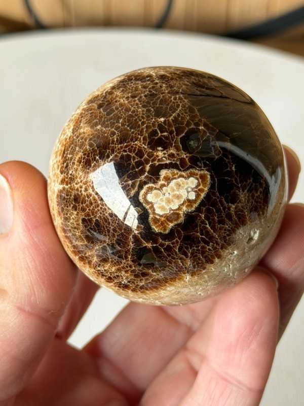 Sphère en aragonite (0.153kg)