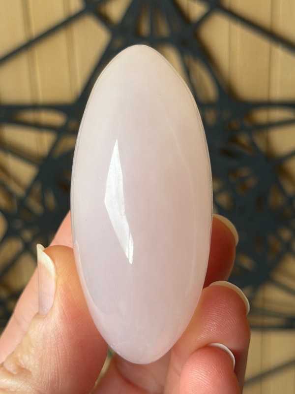 Galet en Manganocalcite (0.124kg)