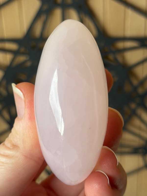 Galet en Manganocalcite (0.124kg)