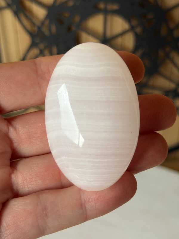 Galet en Manganocalcite (0.078kg)