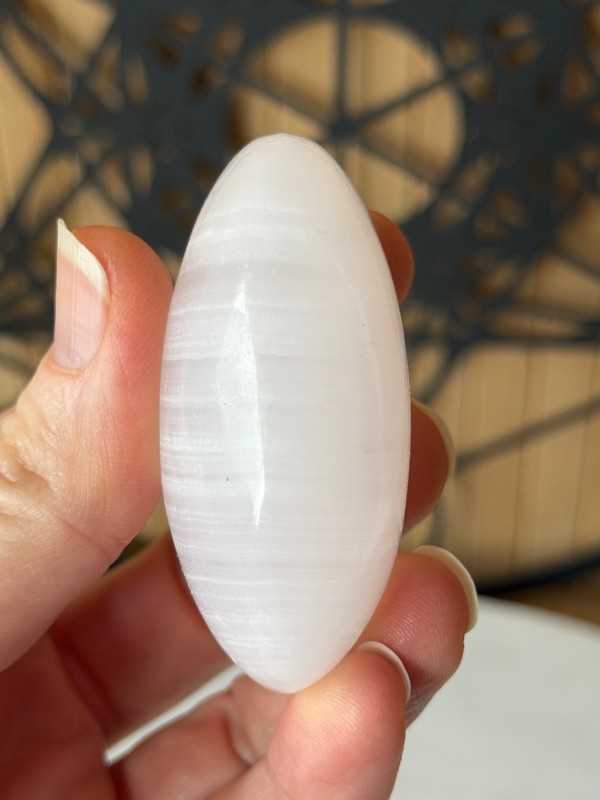 Galet en Manganocalcite (0.078kg)