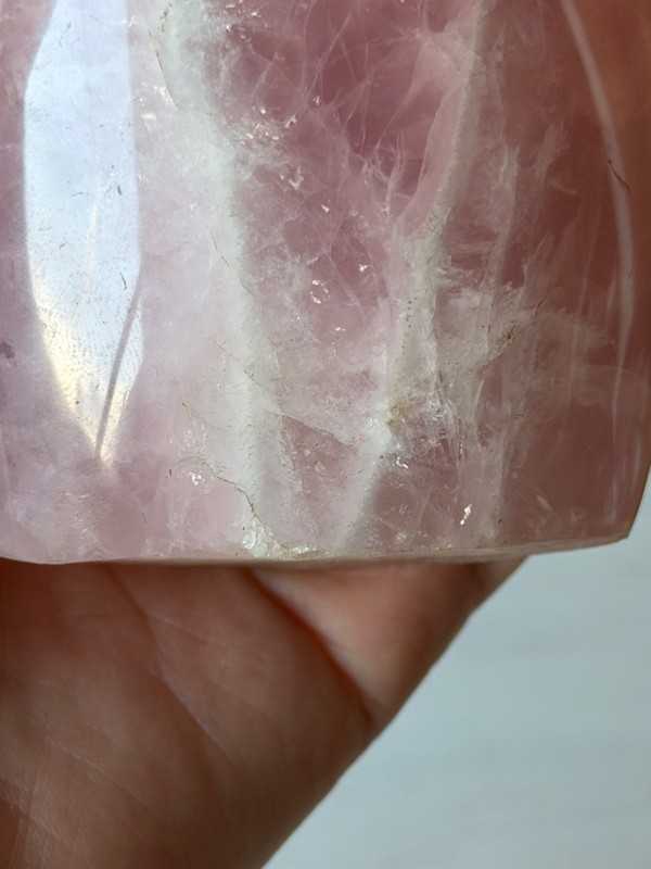 Quartz rose (0.586kg)