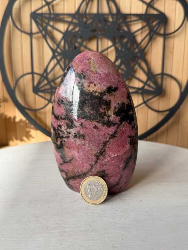 Rhodonite (0.736kg)