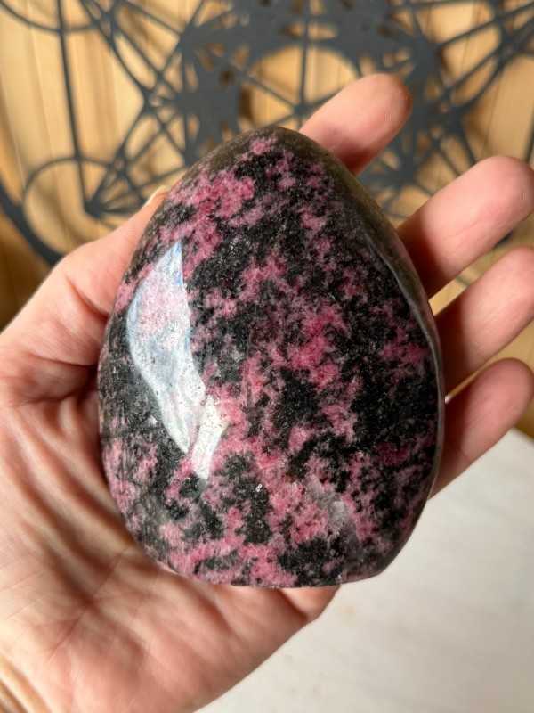 Rhodonite (0.5kg)