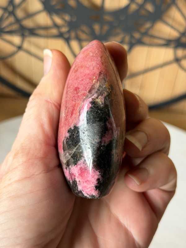 Rhodonite (0.205kg)