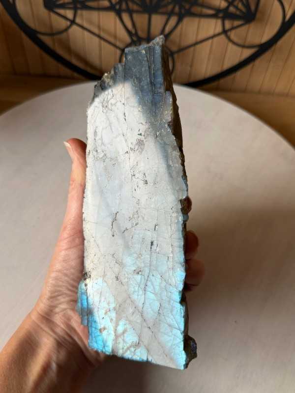 Labradorite (0.845kg)