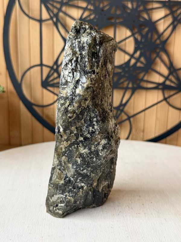 Labradorite (0.548kg)