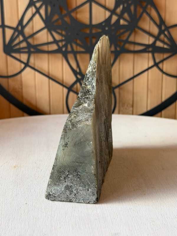 Labradorite (0.474kg)