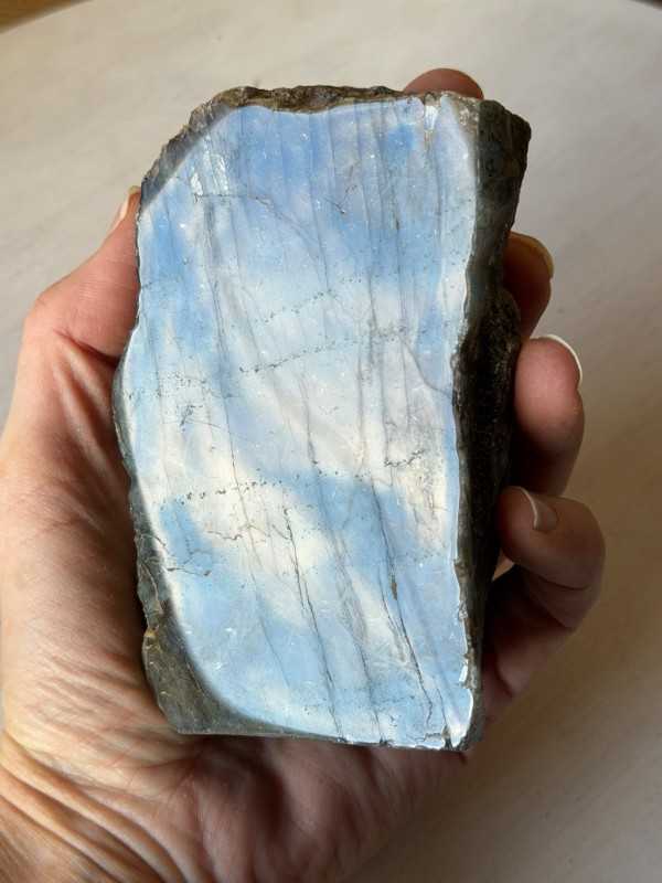 Labradorite (0.595kg)