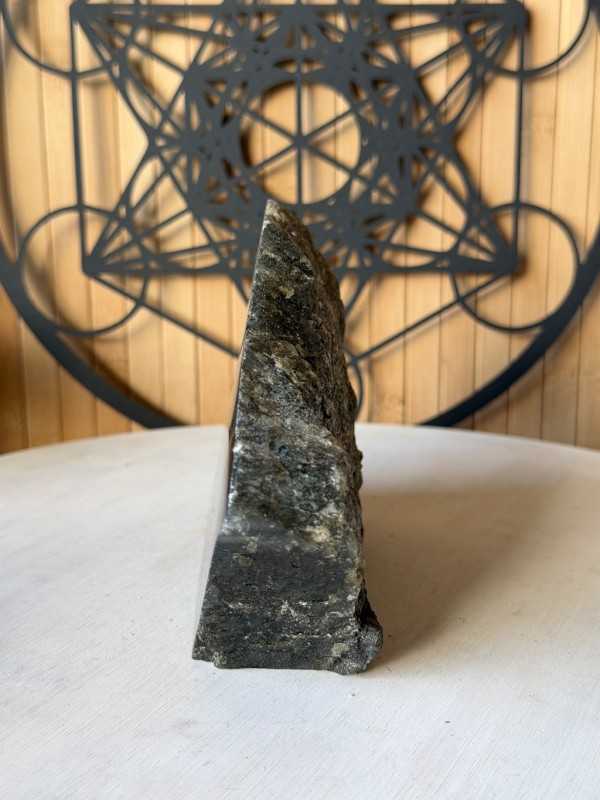 Labradorite (1.135kg)