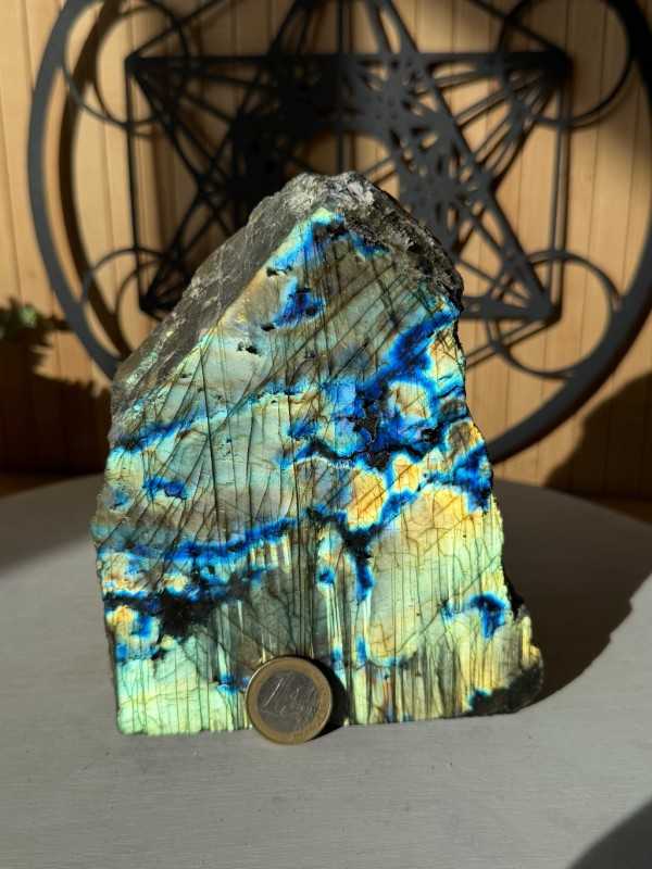 Labradorite (1.065kg)