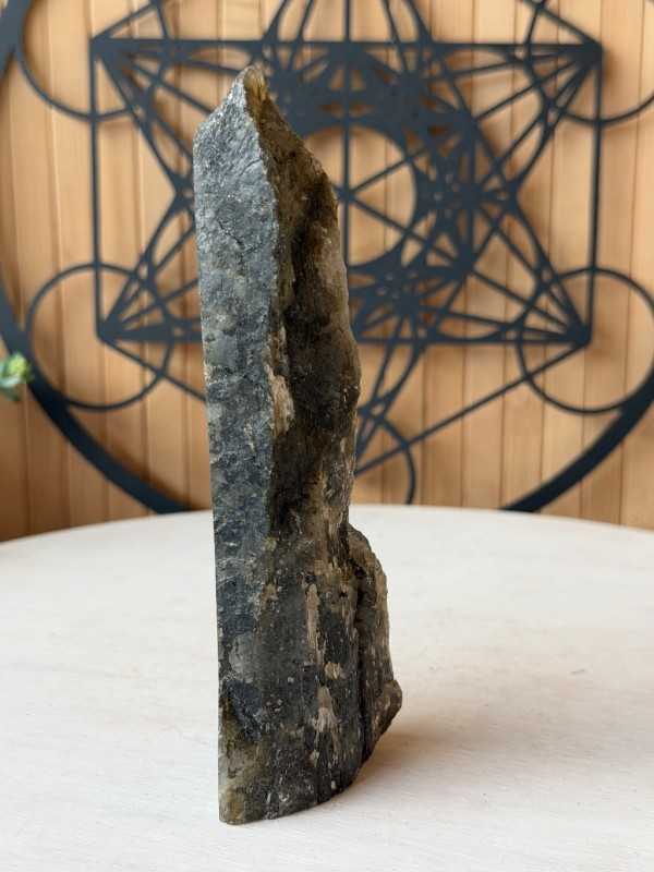 Labradorite (1.82kg)