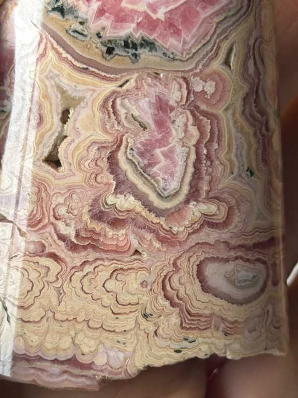 Rhodochrosite (0.088kg)