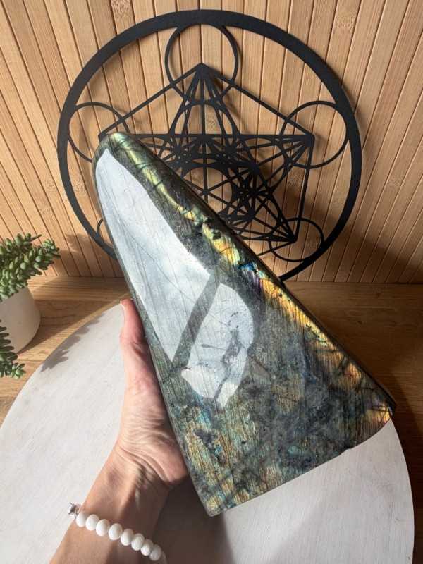 Labradorite (3.44kg)