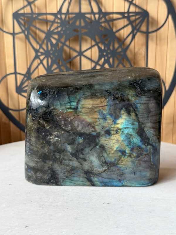 Labradorite (1.725kg)